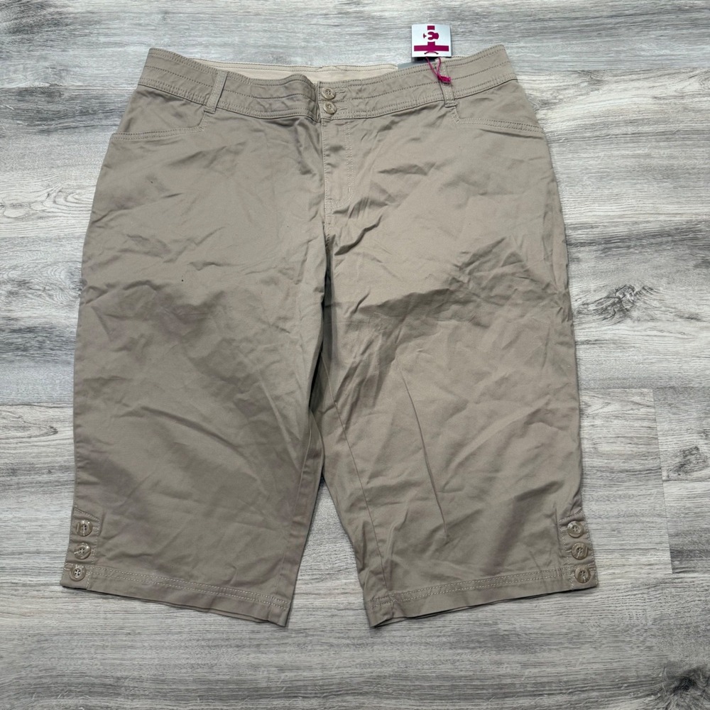 Lane Bryant Khaki Tan Pedal Pusher Shorts Size 20 Stretch Cotton Casual
